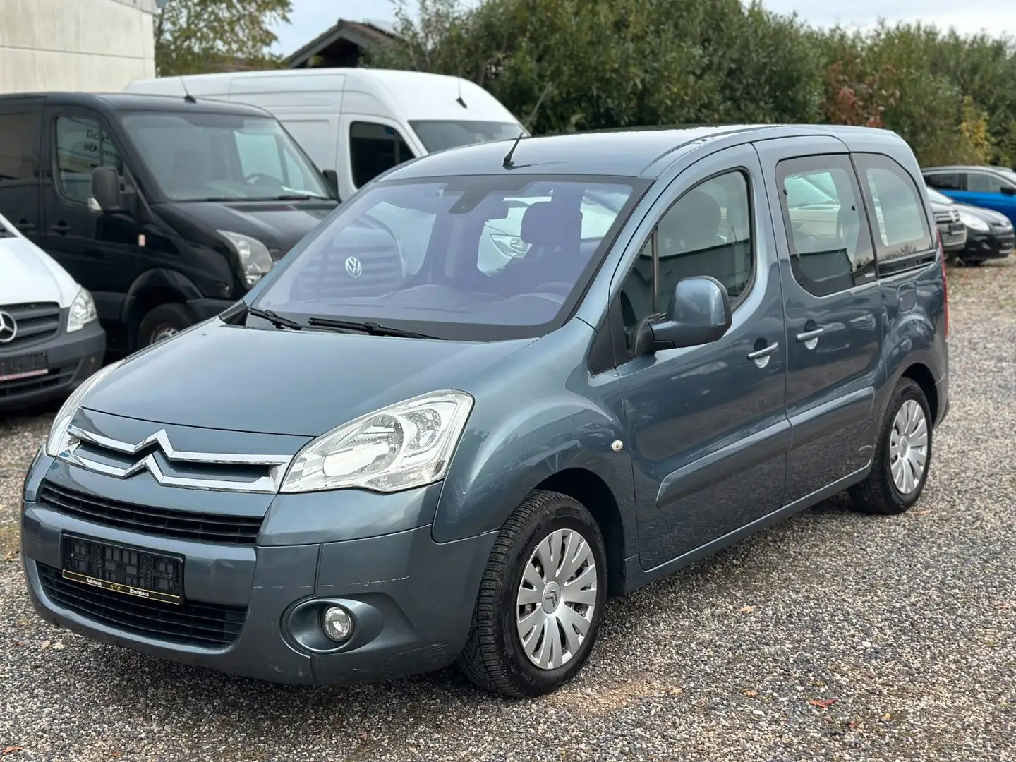 Citroen Berlingo HDi 90 FAP Multispace HU NEU/VIELES NEU Gris - 2