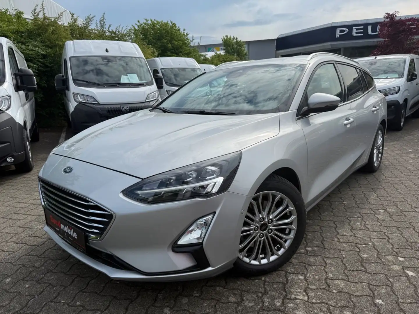 Ford Focus Turnier 1.0 EcoBoost Start-Stopp-System Au Silber - 1