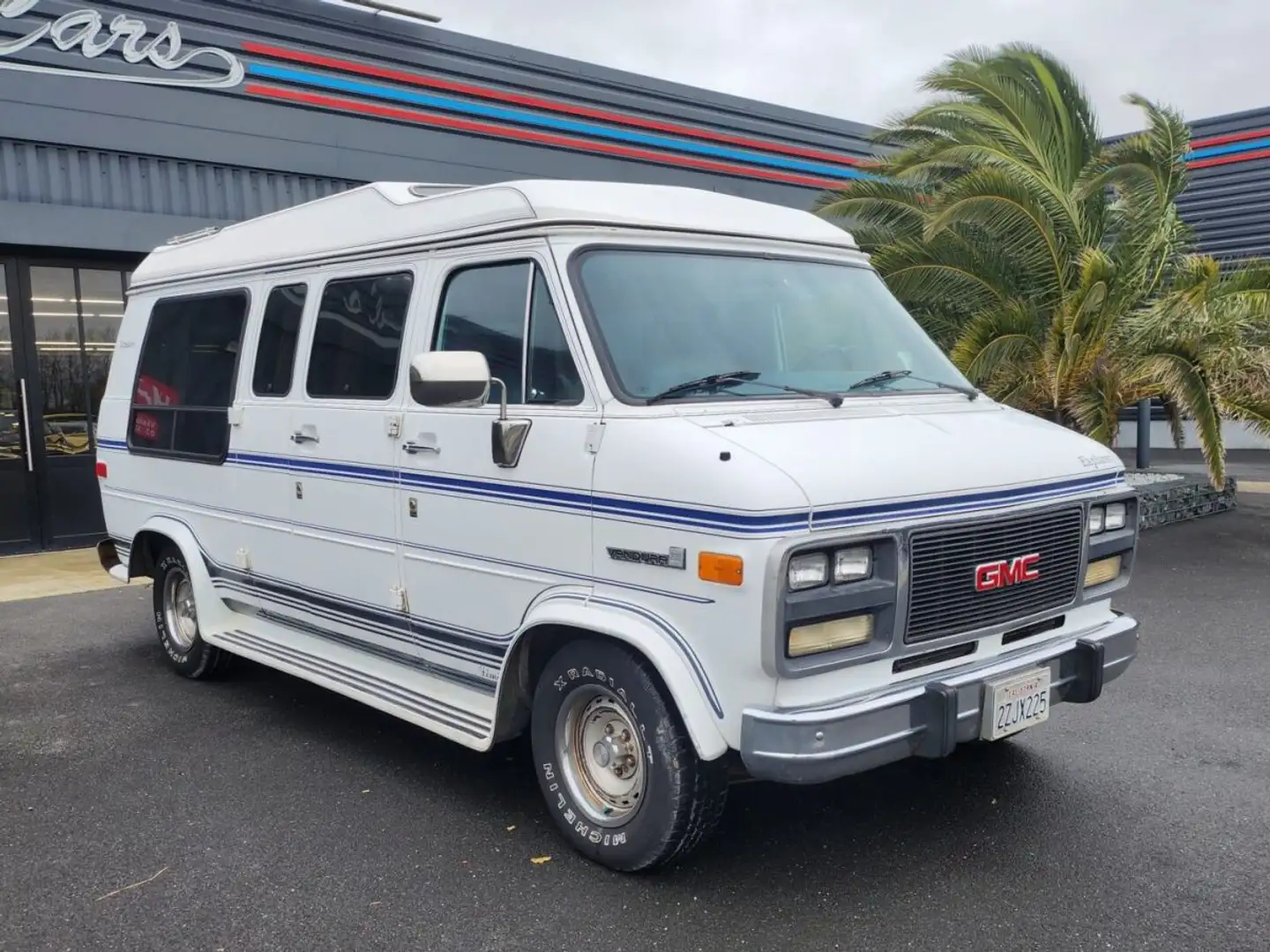 GMC Vandura Explorer 2500 Blanc - 1