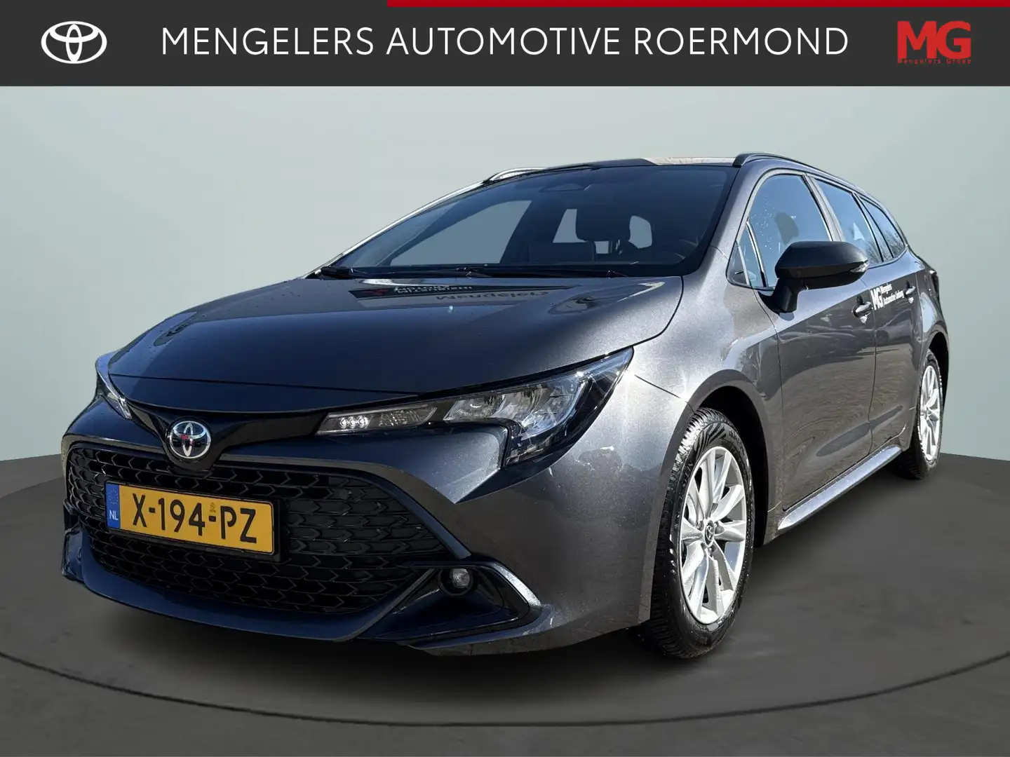 Toyota Corolla Touring Sports Hybrid 140 Active Navigatie / Clima Grijs - 1