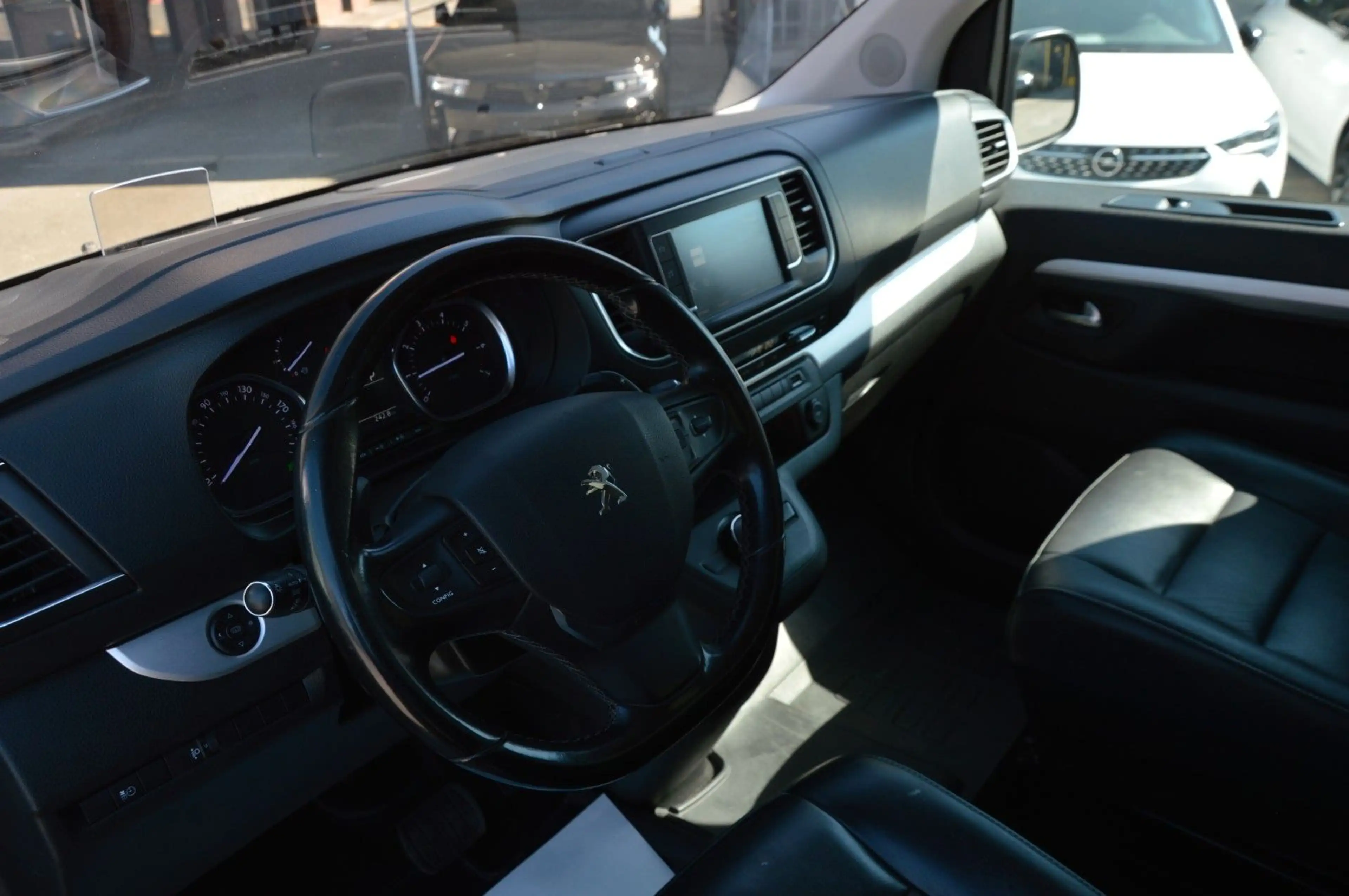 Peugeot Traveller L2 2.0 HDI"STANDHZ"KAMERA"AHK"LEDER" — photo 8