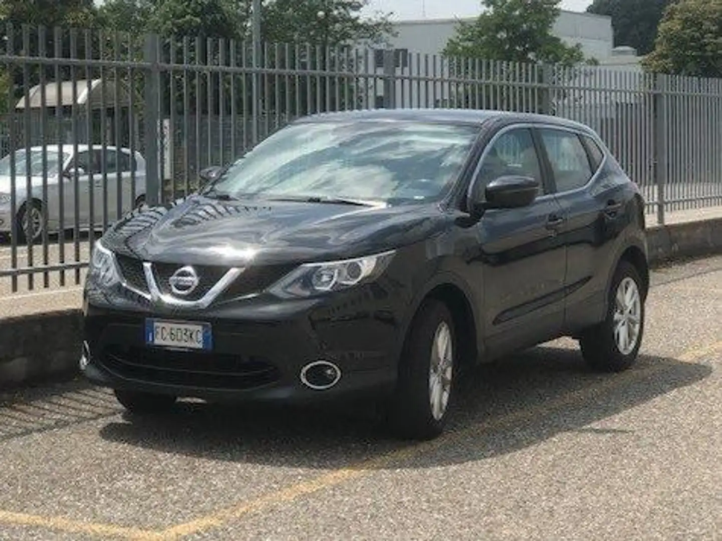 Nissan Qashqai Qashqai II 2014 1.5 dci Business 110cv E6 Nero - 2