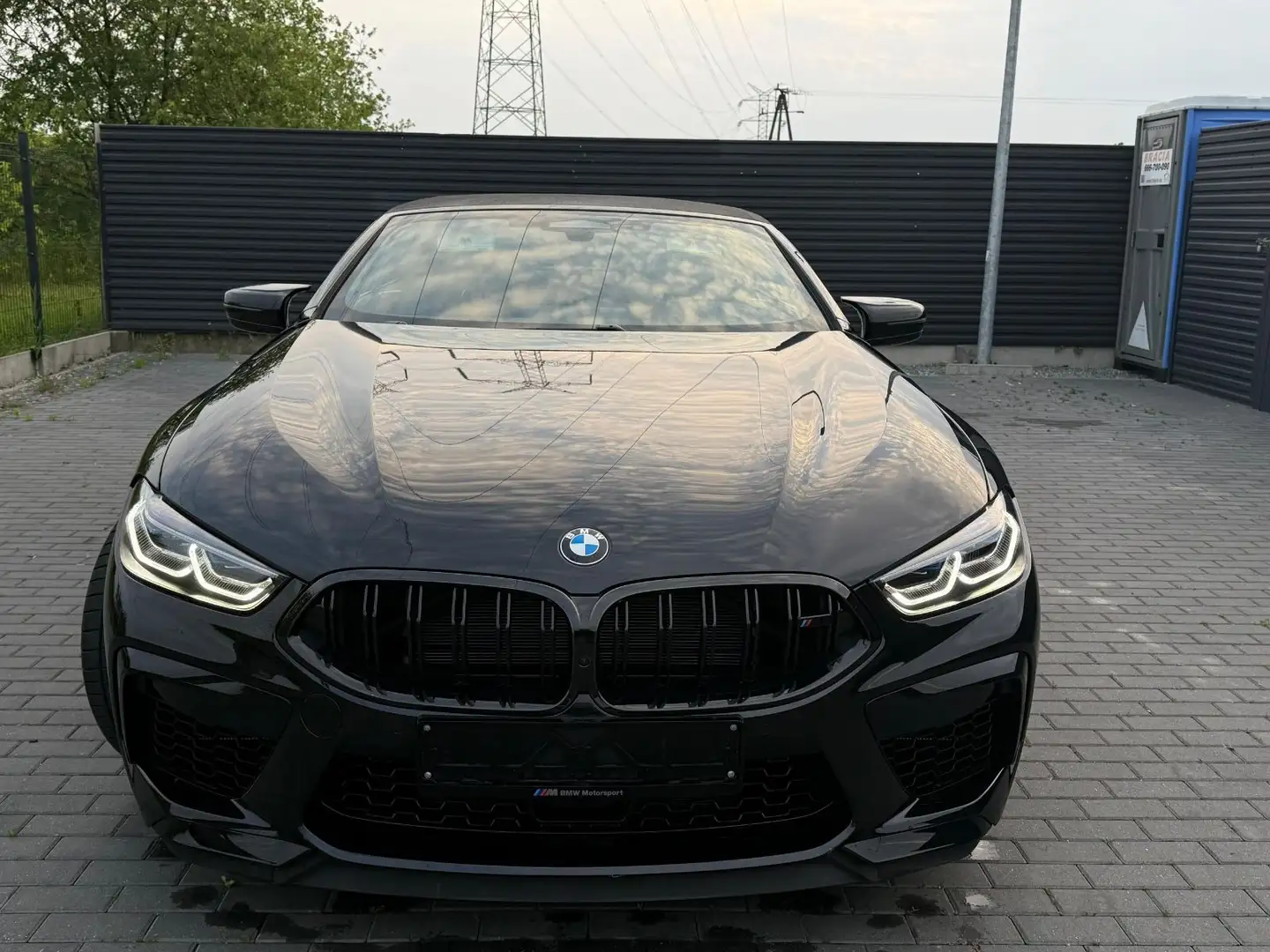 BMW M8 Cabrio COMPETITION/LASER/B&W/360°/SOFTCLOSE Schwarz - 2