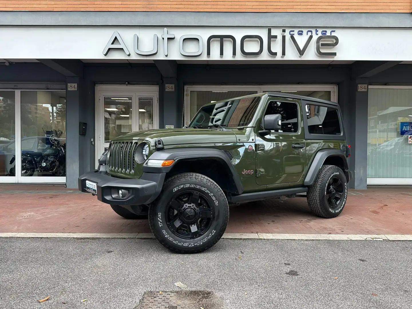 Jeep Wrangler 2.0 Turbo Rubicon Verde - 1