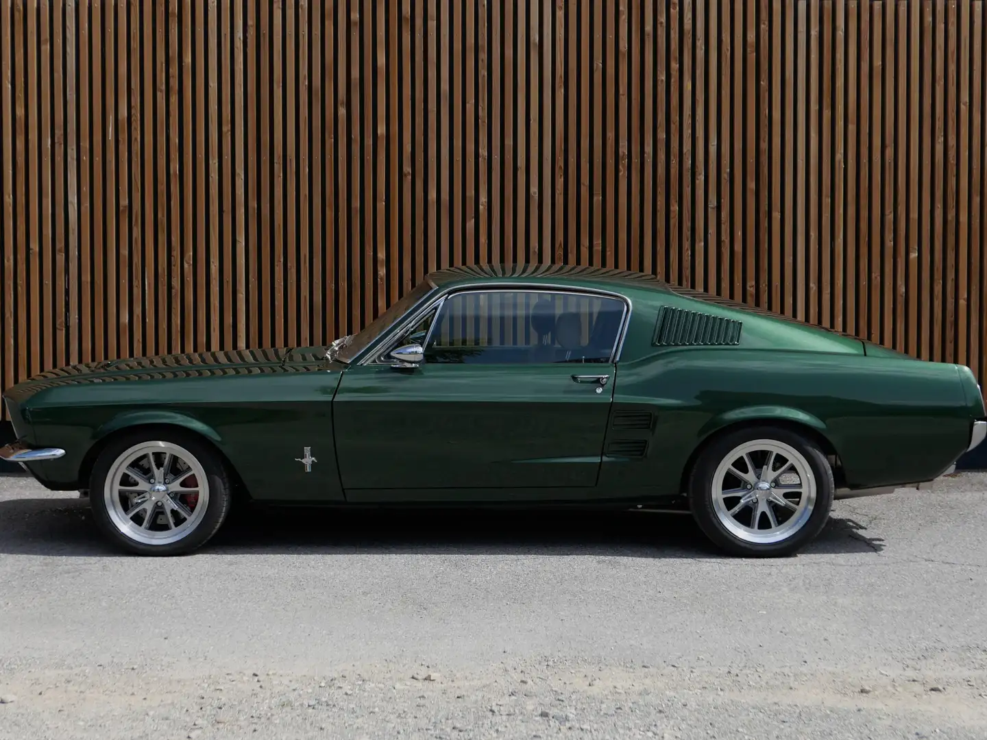 Ford Mustang Fastback Bullit Sonderanfertigung Green - 2
