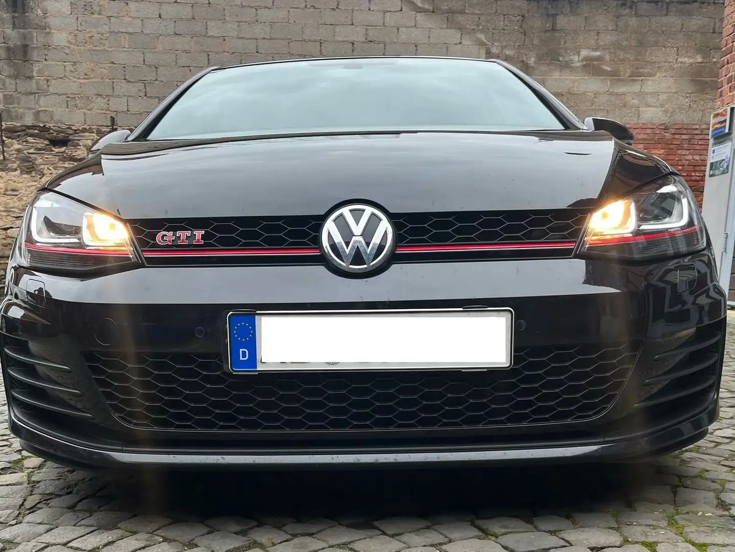 Volkswagen Golf GTI Golf VII 5-Türer (BlueMotion Technology) DSG Schwarz - 2