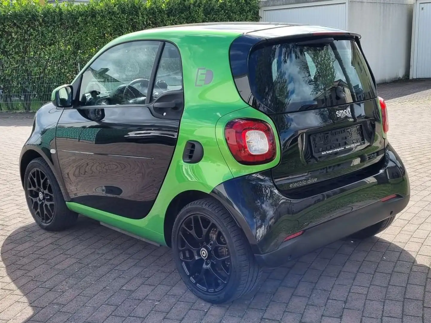 smart forTwo Fortwo Electric Drive Prime 2.Hand mit 60.441 KM Schwarz - 1
