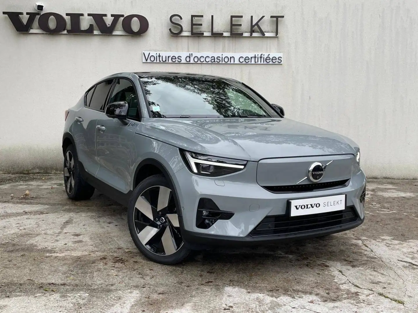 Volvo C40 Recharge Extended Range 252 ch 1EDT Ultimate Сірий - 2