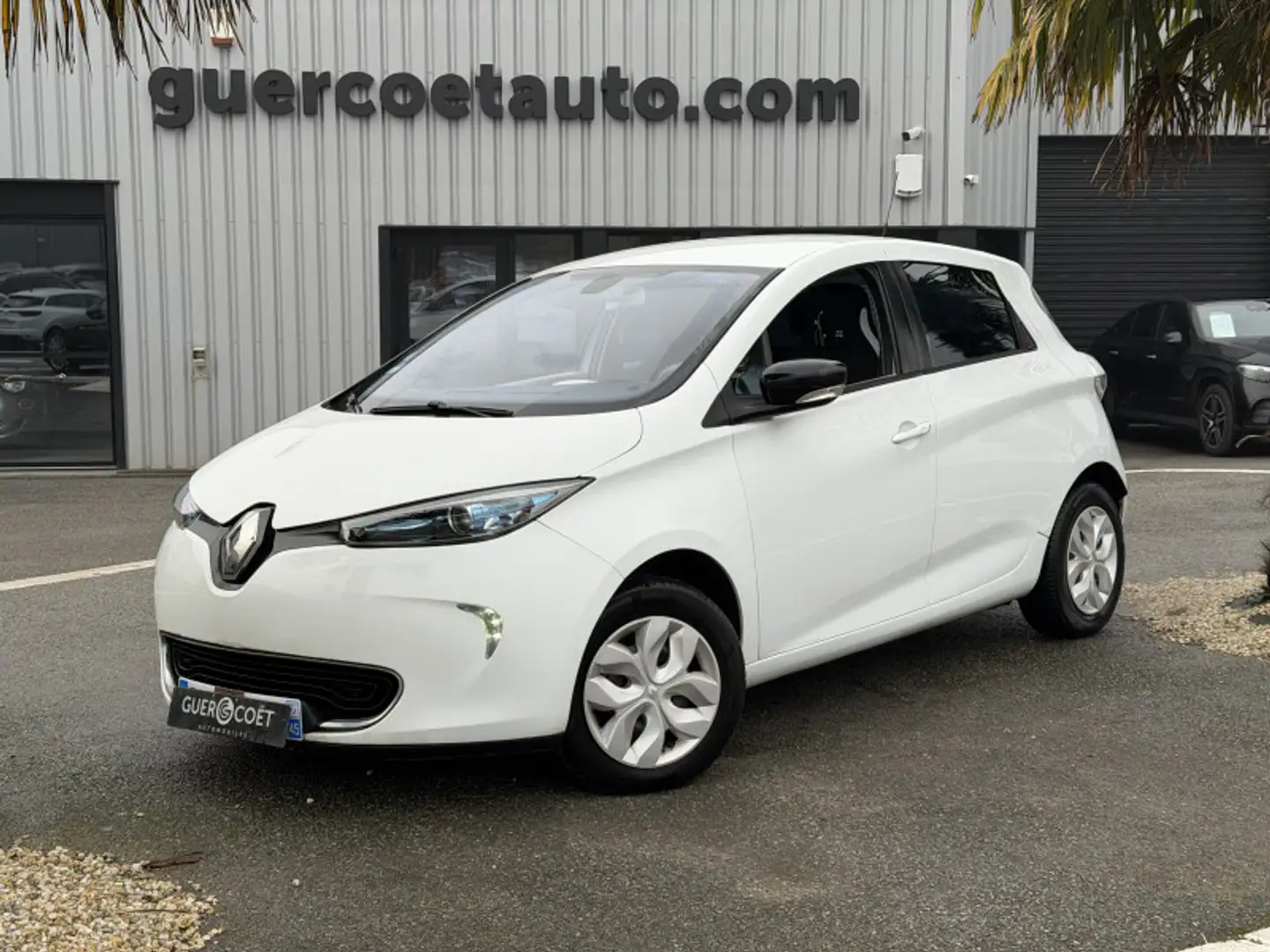 Renault ZOE LIFE CHARGE NORMALE ACHAT INTEGRAL Blanc - 2