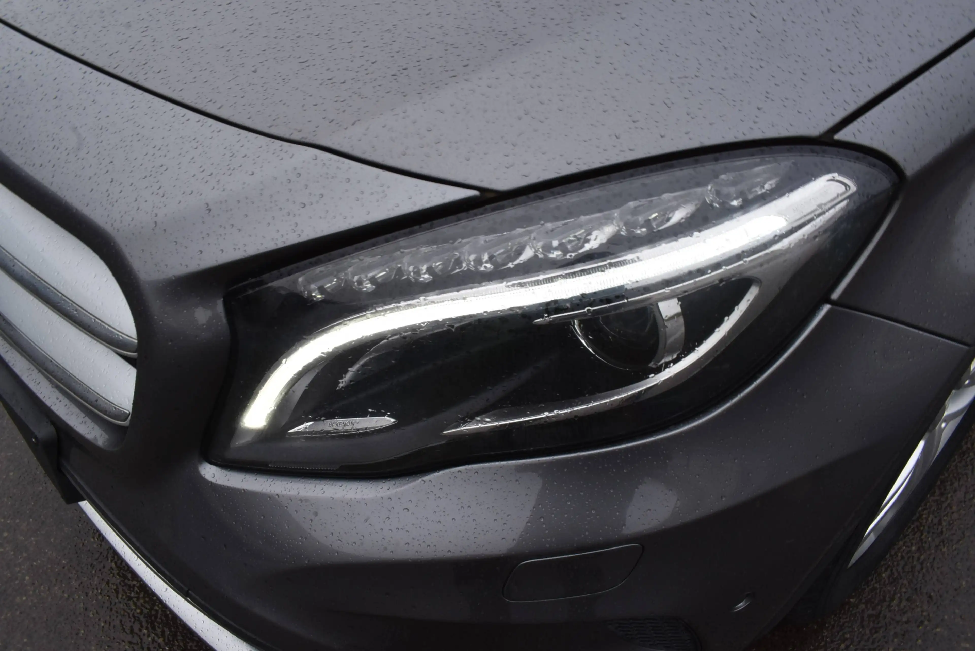 Mercedes-Benz GLA 180 d Autom Pack Sport /BI-Xenon ***12M GARANTIE***99.000KM!!! — photo 3