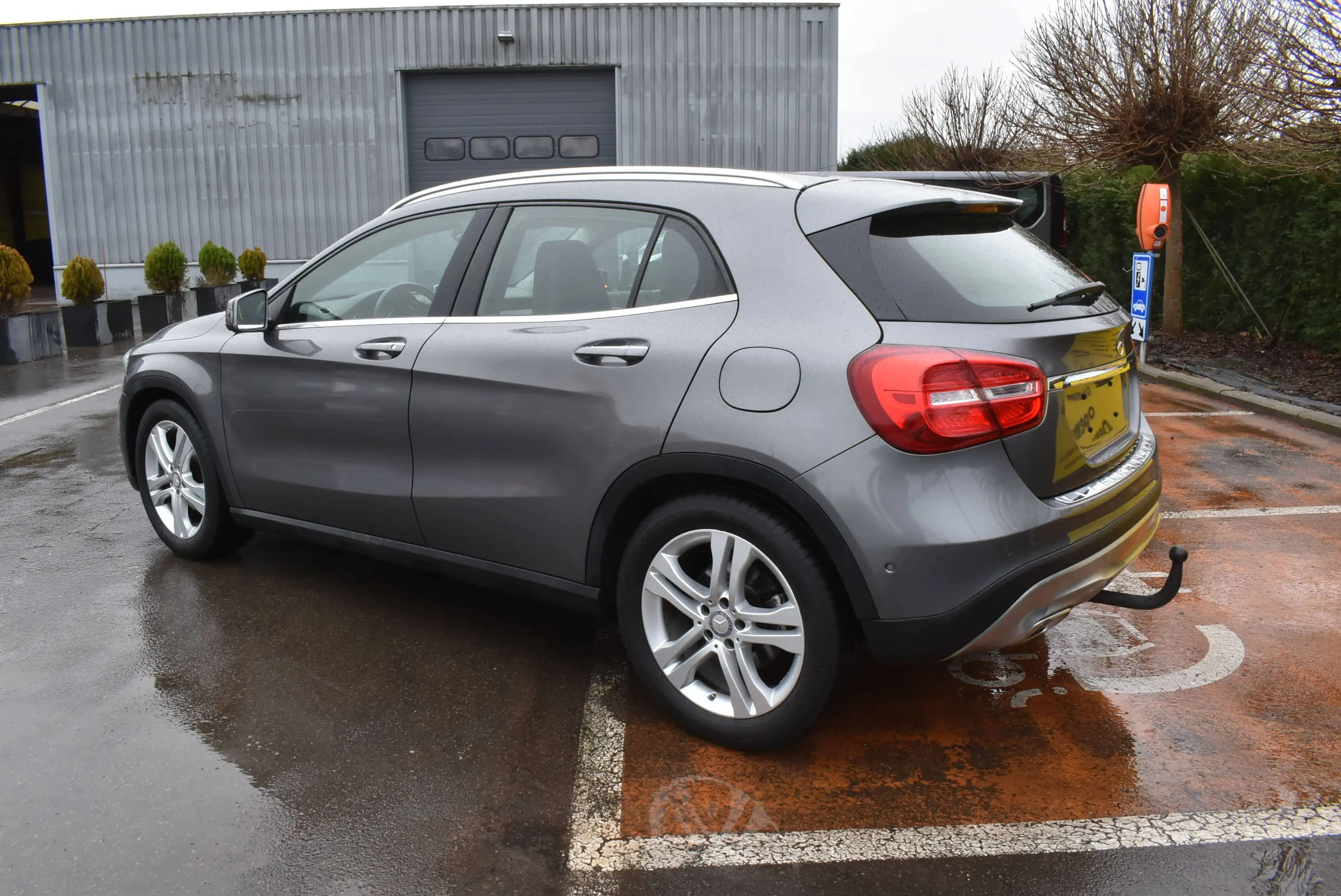 Mercedes-Benz GLA 180 d Autom Pack Sport /BI-Xenon ***12M GARANTIE***99.000KM!!! — photo 4