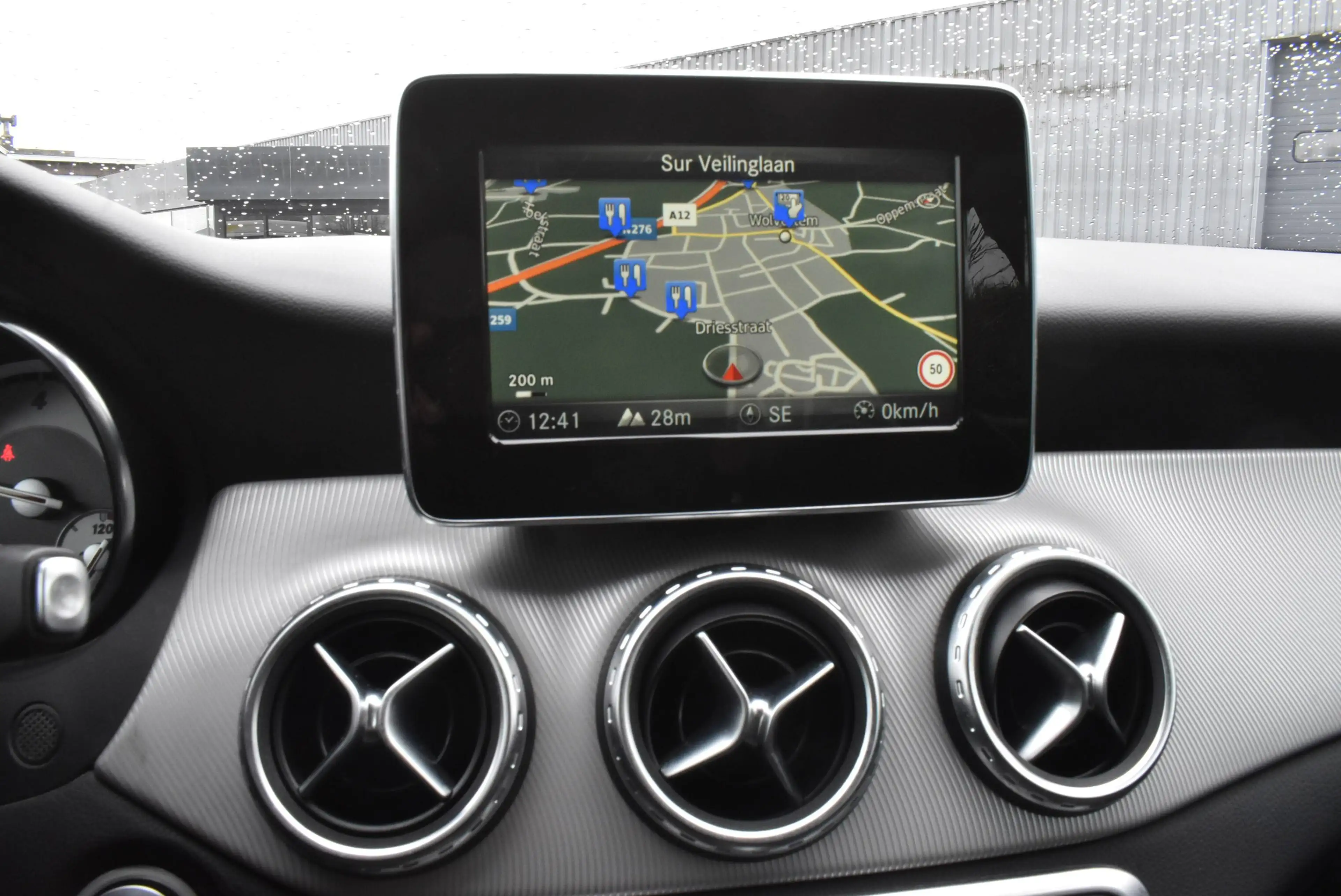Mercedes-Benz GLA 180 d Autom Pack Sport /BI-Xenon ***12M GARANTIE***99.000KM!!! — photo 13