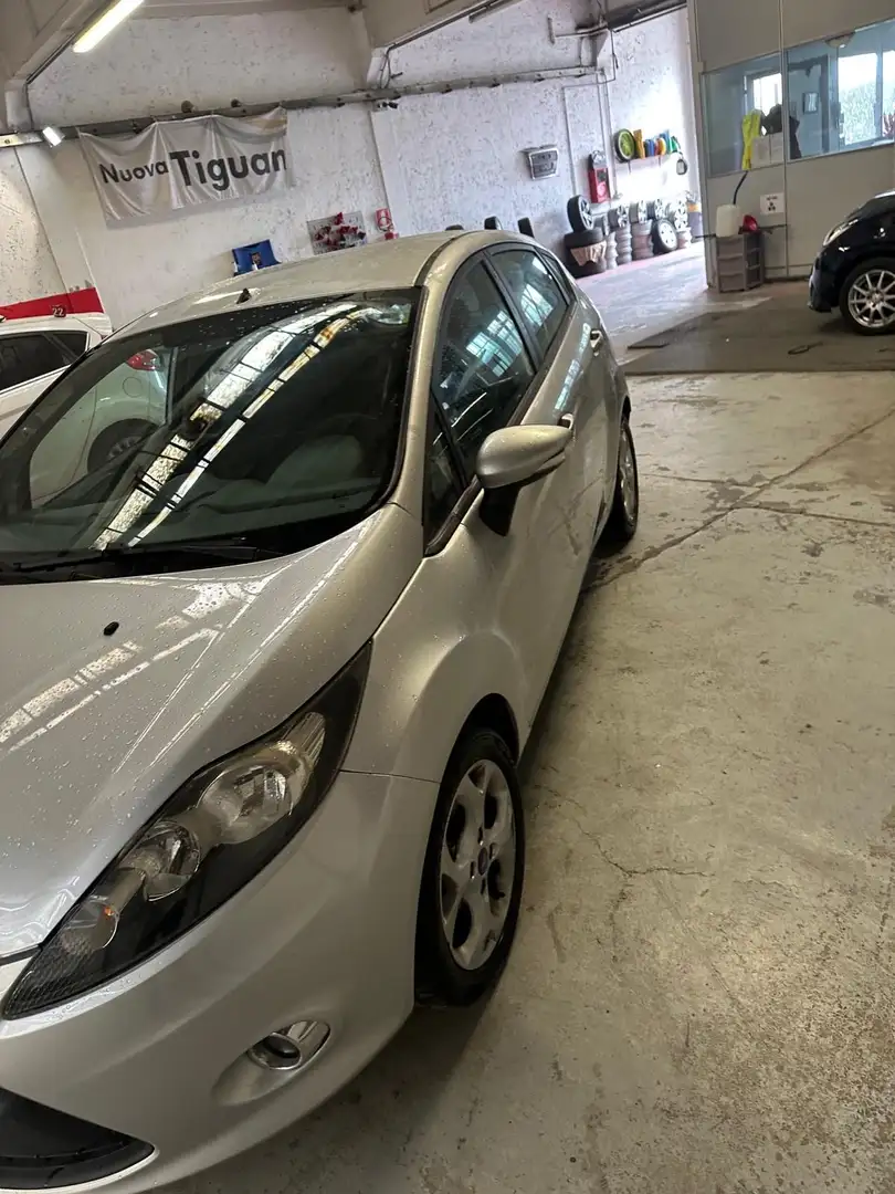 Ford Fiesta 5p 1.2 16v Titanium FL - 1