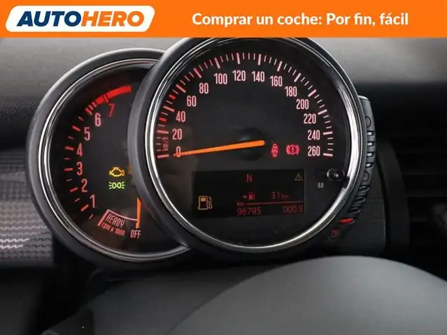 Mini Hatch view 24