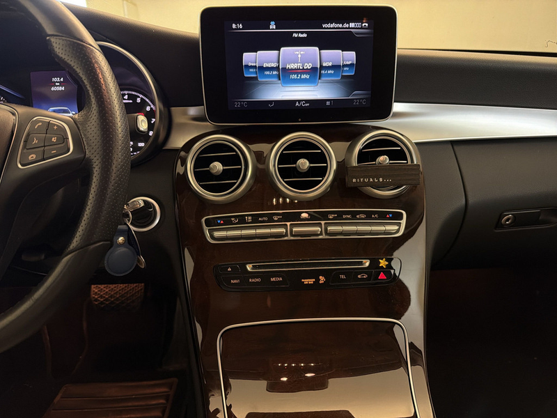 Mercedes-Benz C 180 Avantgarde PTS KAMERA COMAND AHK LED — photo 11