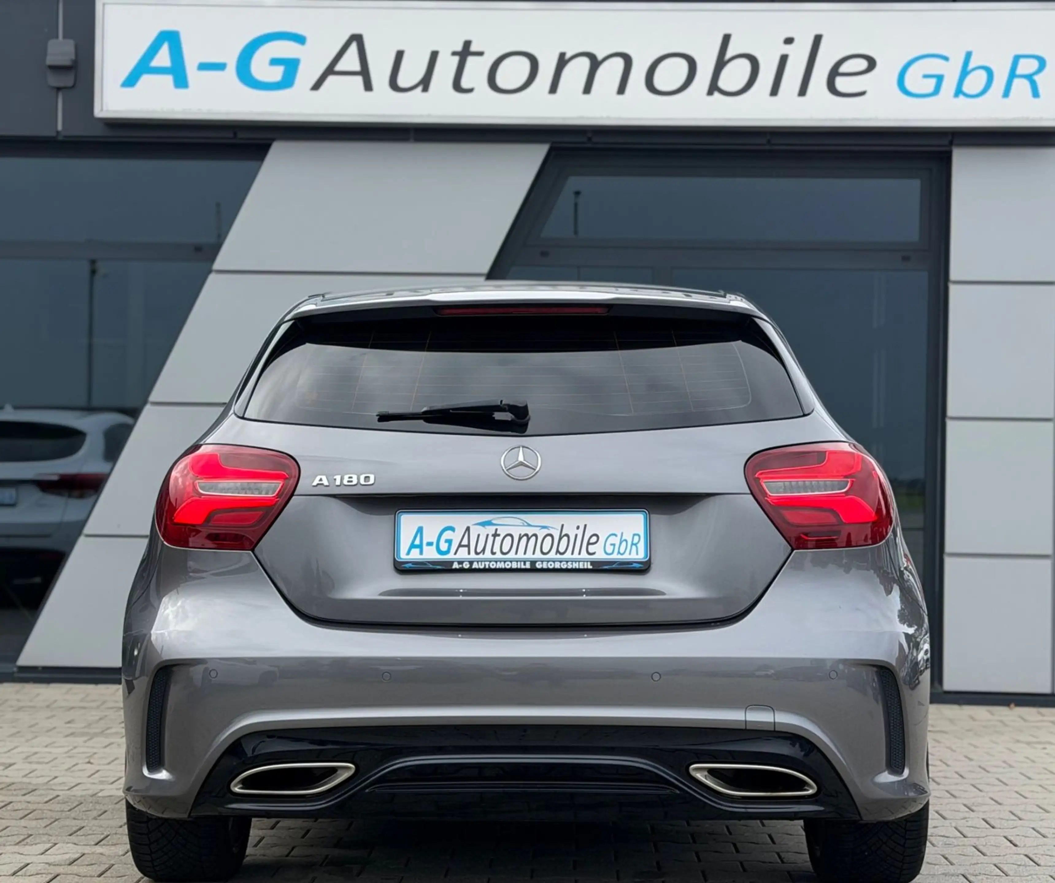Mercedes-Benz A 180 AMG Line Automatik Sportsitze 18"AMG LED — photo 8