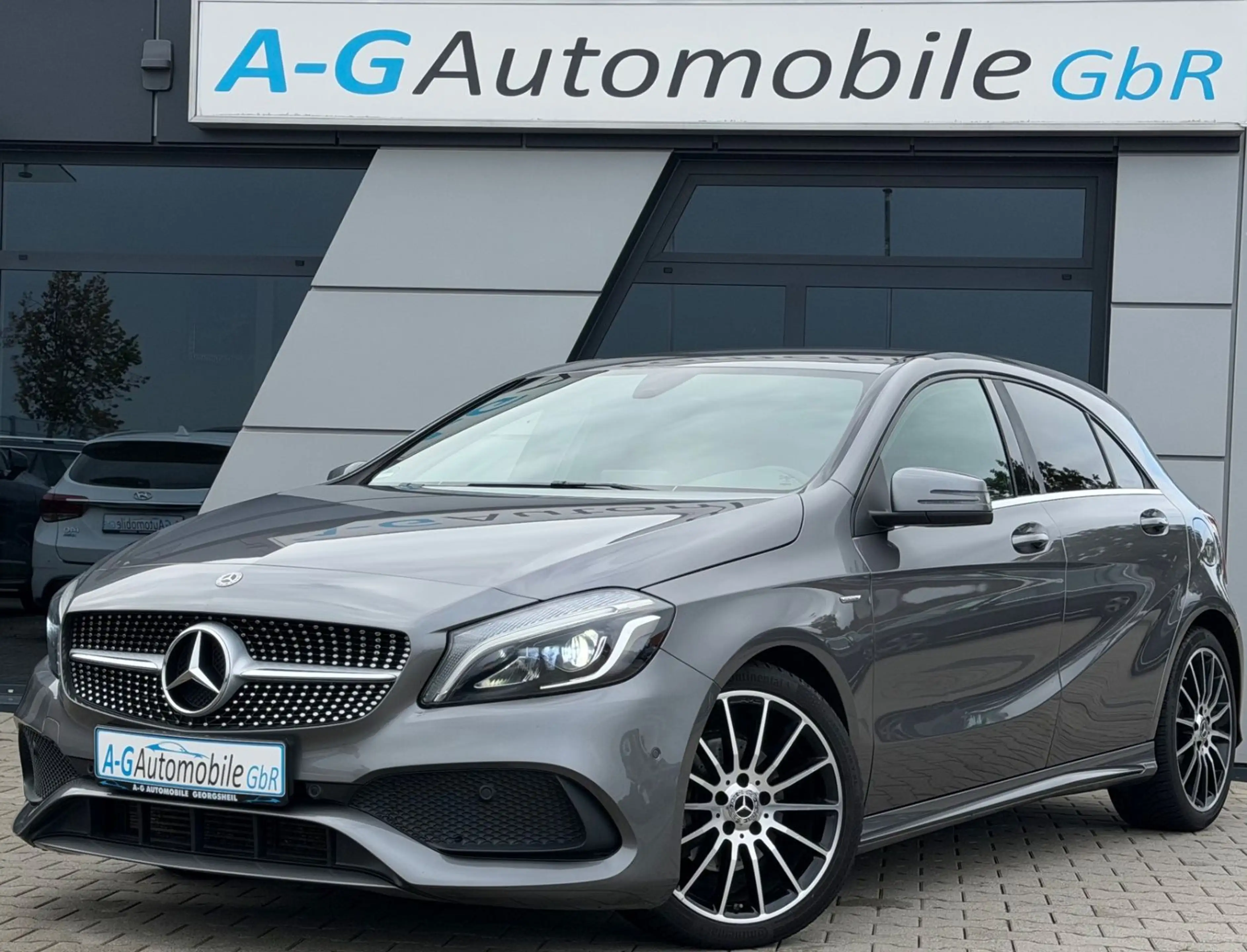 Mercedes-Benz A 180 AMG Line Automatik Sportsitze 18"AMG LED — photo 3