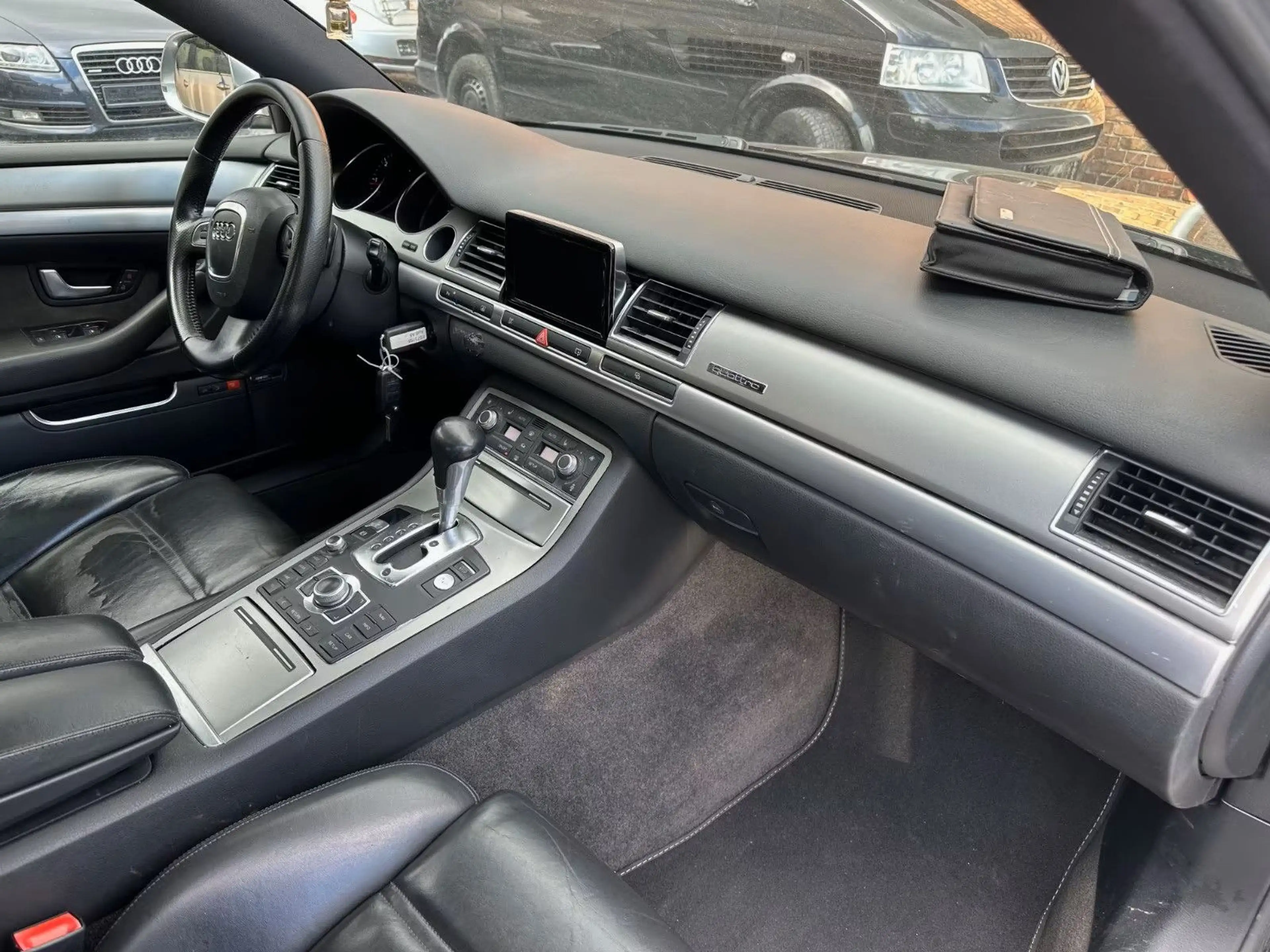 Audi A8 3.0 TDI quattro+Facelift+Leder+Navi+SSD+ — photo 12