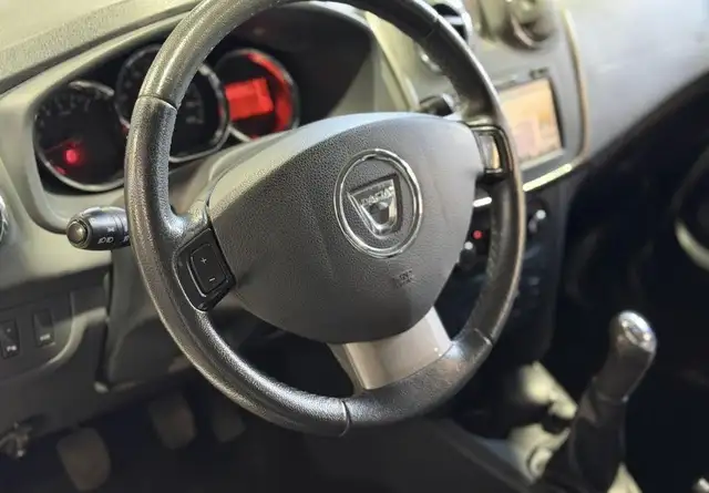 Dacia Sandero view 18