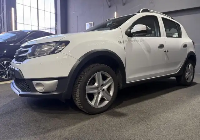 Dacia Sandero view 6