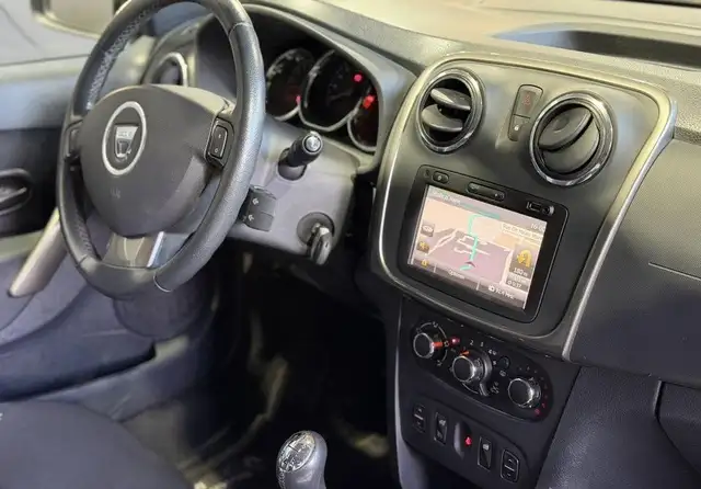 Dacia Sandero view 12