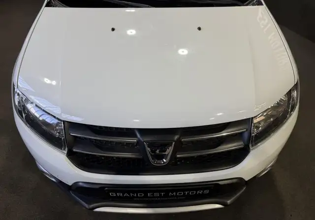 Dacia Sandero view 5