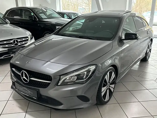 Mercedes-Benz CLA 220 Shooting Brake 4Matic Night Paket Pano
