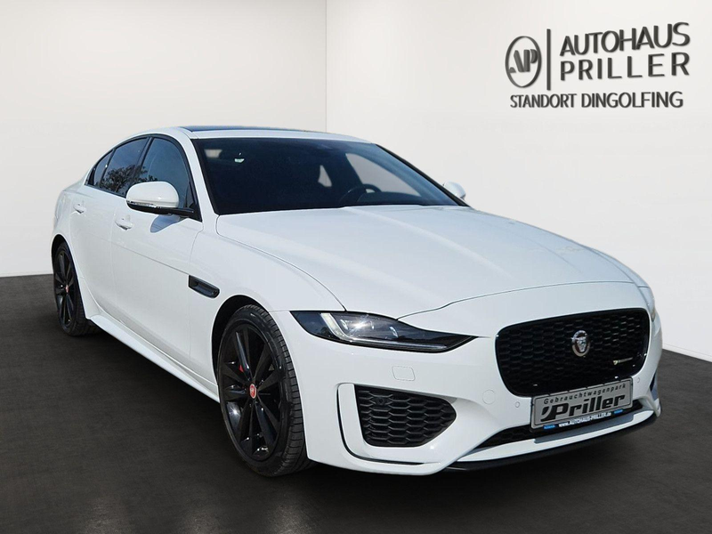 Jaguar XE R-Dynamic HSE/NAVI/Matrix-LED/ACC/Apple/eGSD — photo 3