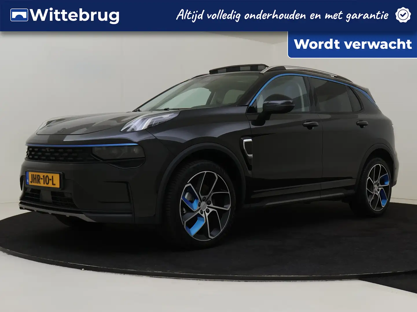 Lynk & Co 01 1.5 Zwart - 1