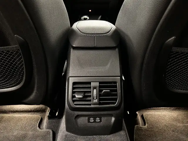 BMW 1 Series view 15