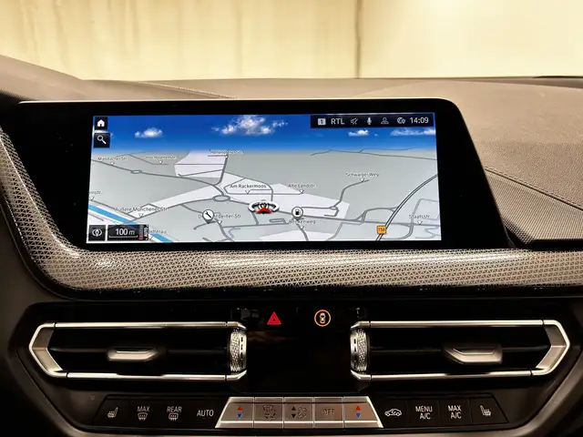 BMW 1 Series view 23