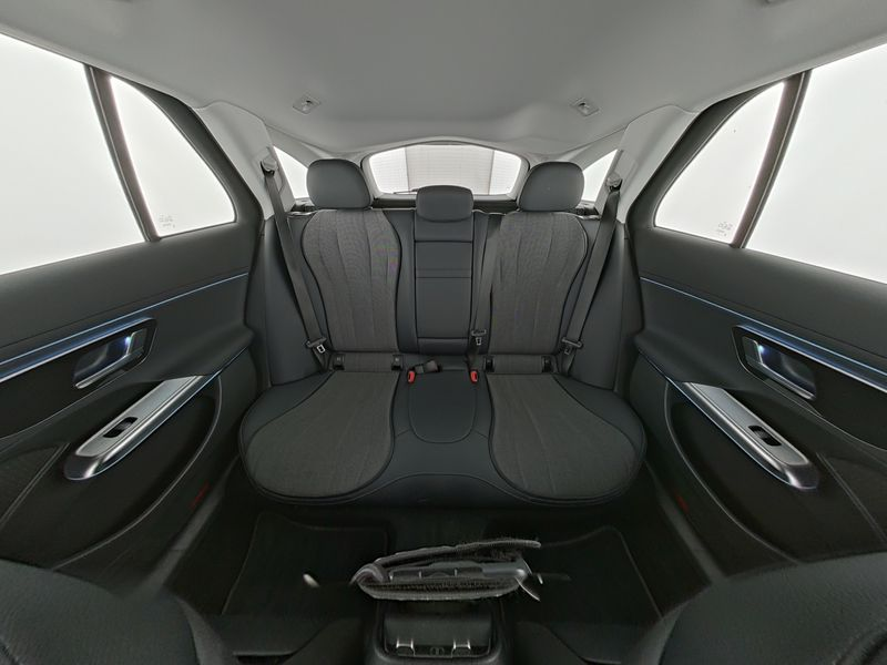 Mercedes-Benz E 200 T-Modell Avantgarde*AHV*Advanced — photo 9