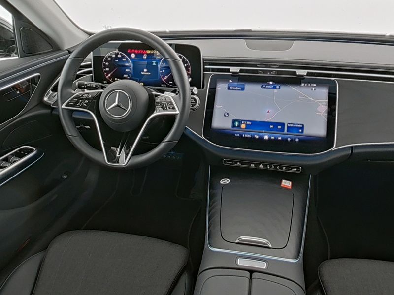 Mercedes-Benz E 200 T-Modell Avantgarde*AHV*Advanced — photo 5