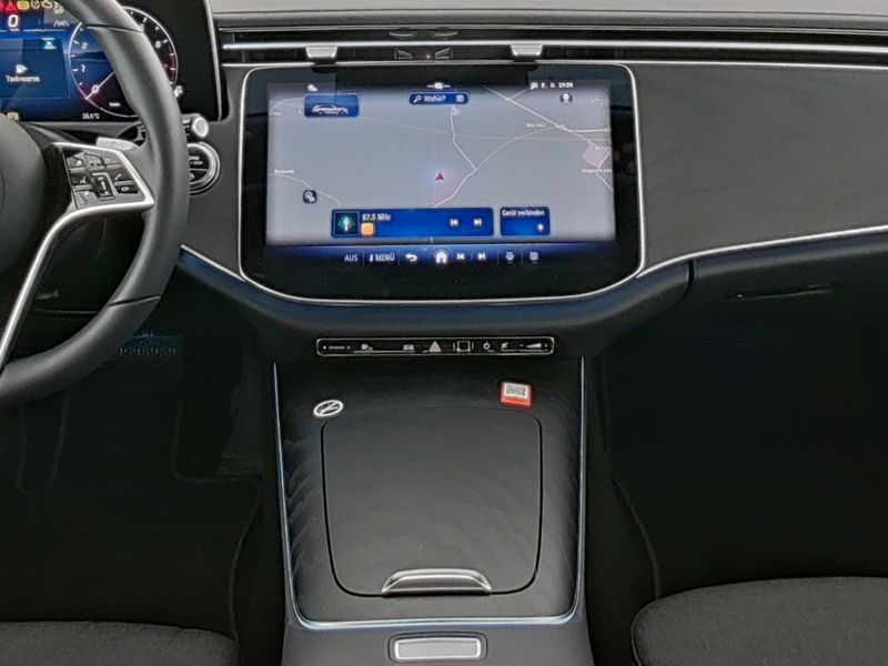 Mercedes-Benz E 200 T-Modell Avantgarde*AHV*Advanced — photo 7