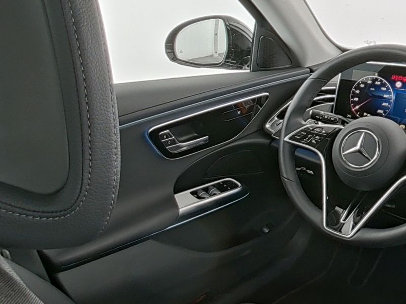 Mercedes-Benz E 200 T-Modell Avantgarde*AHV*Advanced — photo 8