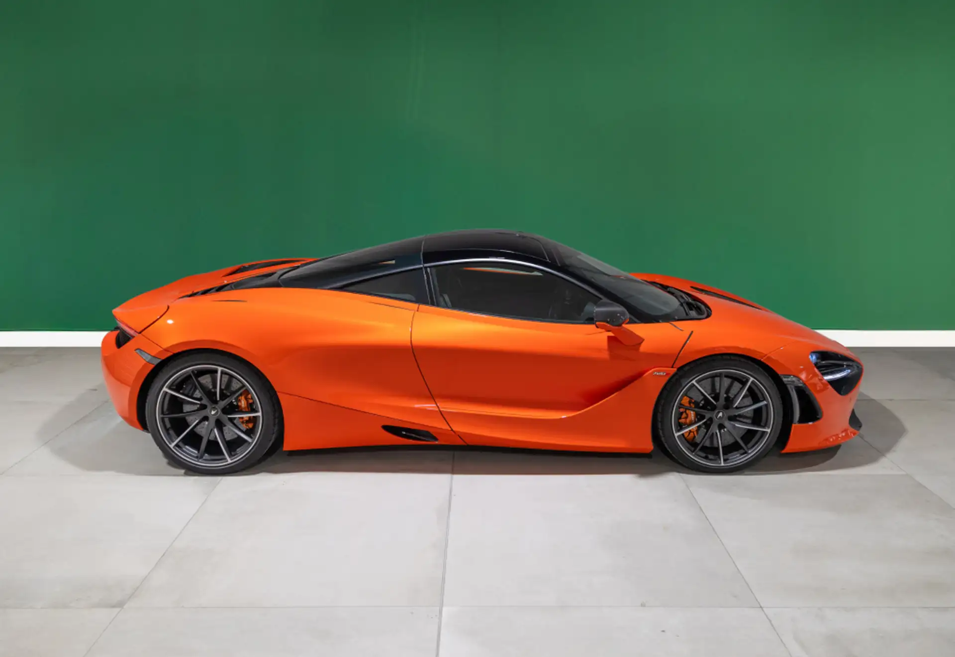 맥라렌 720S 720 Sport Coupe 2023 주황 사진 6