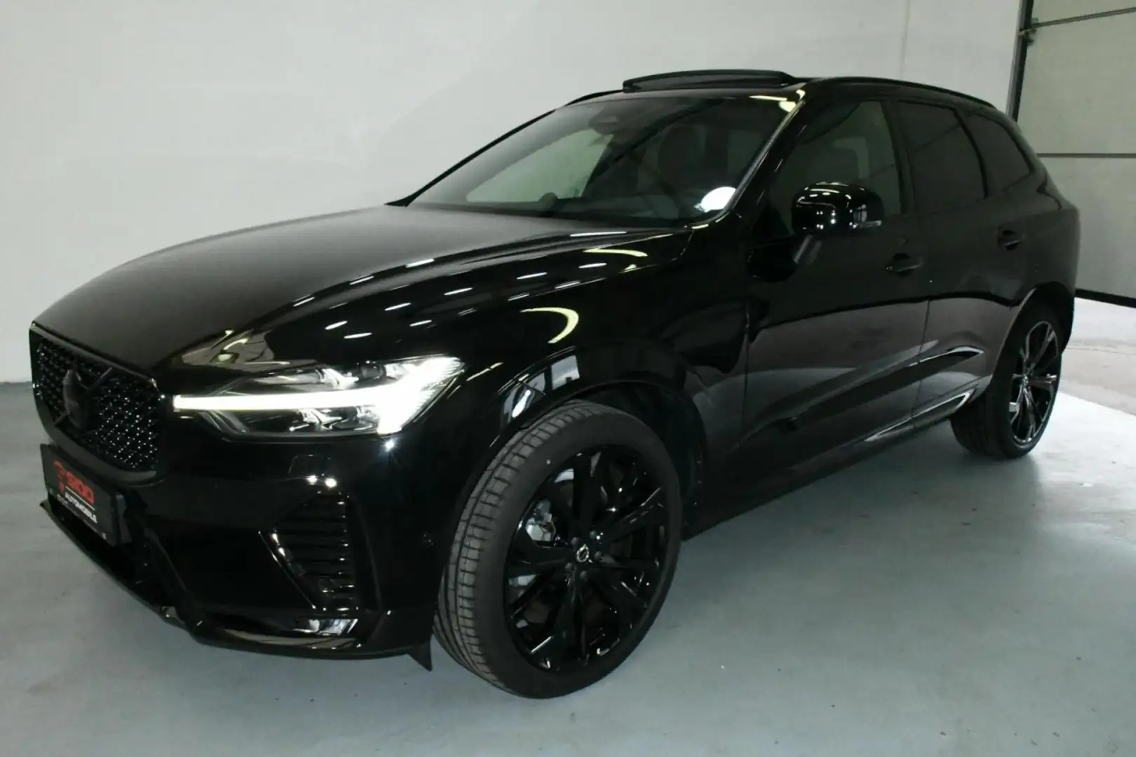 Volvo XC60 Ultim. Black AWD MASS*SITZBL*B&W*HuD*360*PANO Schwarz - 2