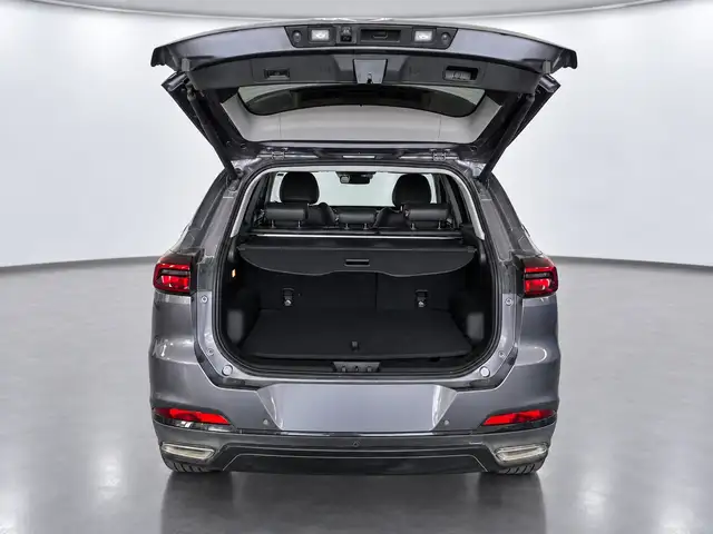 DR Automobiles DR6 view 3