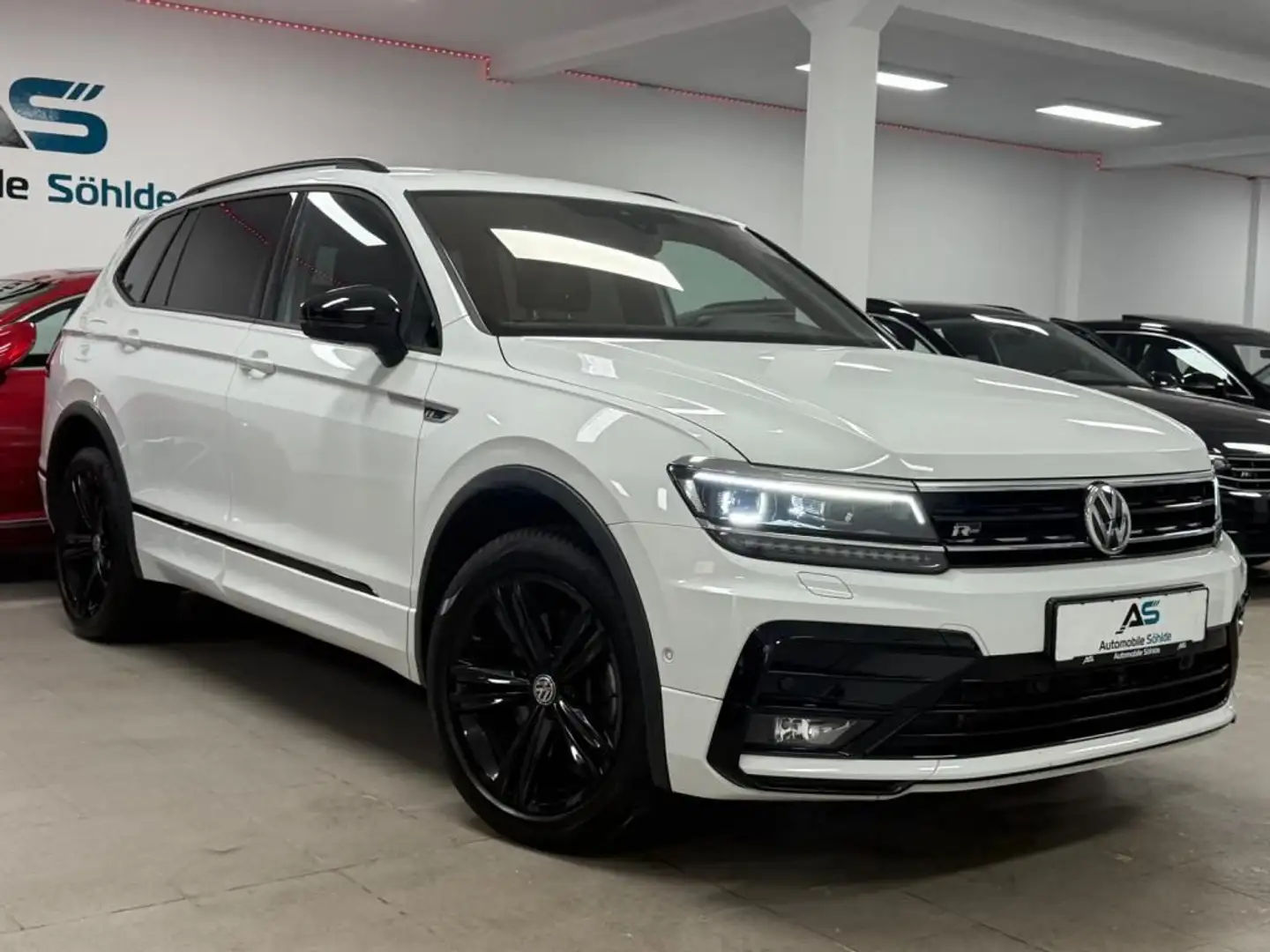 Volkswagen Tiguan Allspace 2.0 TDi R-line DSG 4Motion Blac Blanco - 1