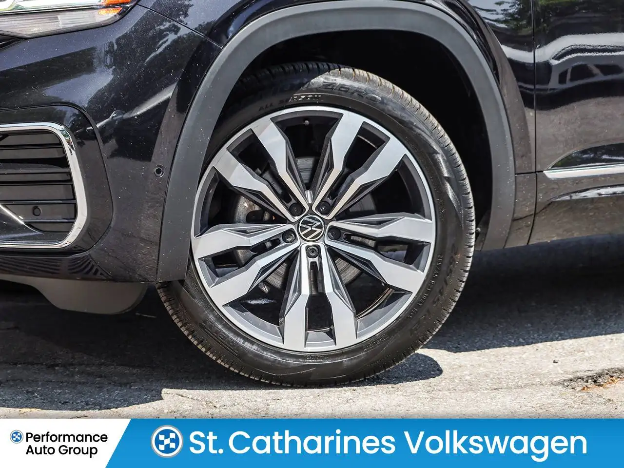 Volkswagen Atlas photo Volkswagen Atlas