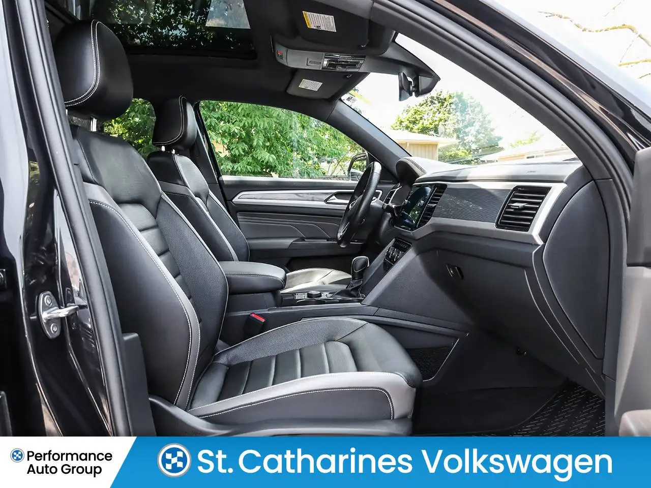 Volkswagen Atlas photo Volkswagen Atlas