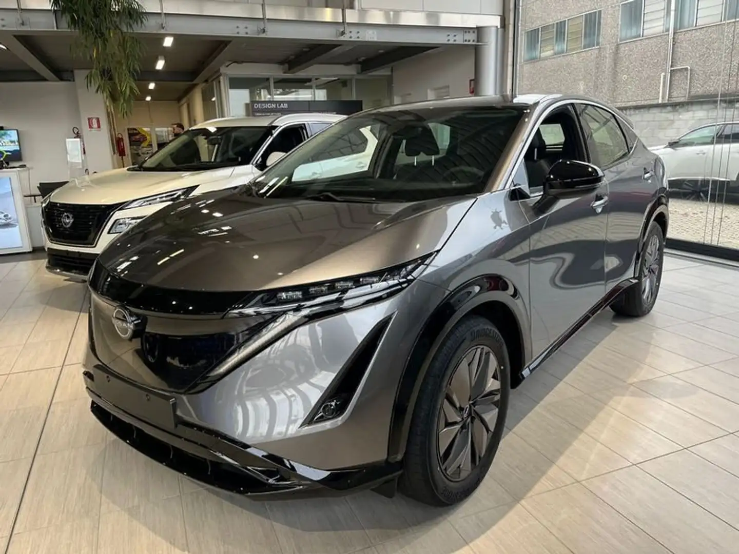 Nissan Ariya 63kWh Engage Gri - 1