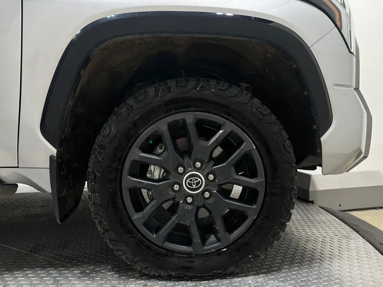 Toyota Tundra снимка Toyota Tundra