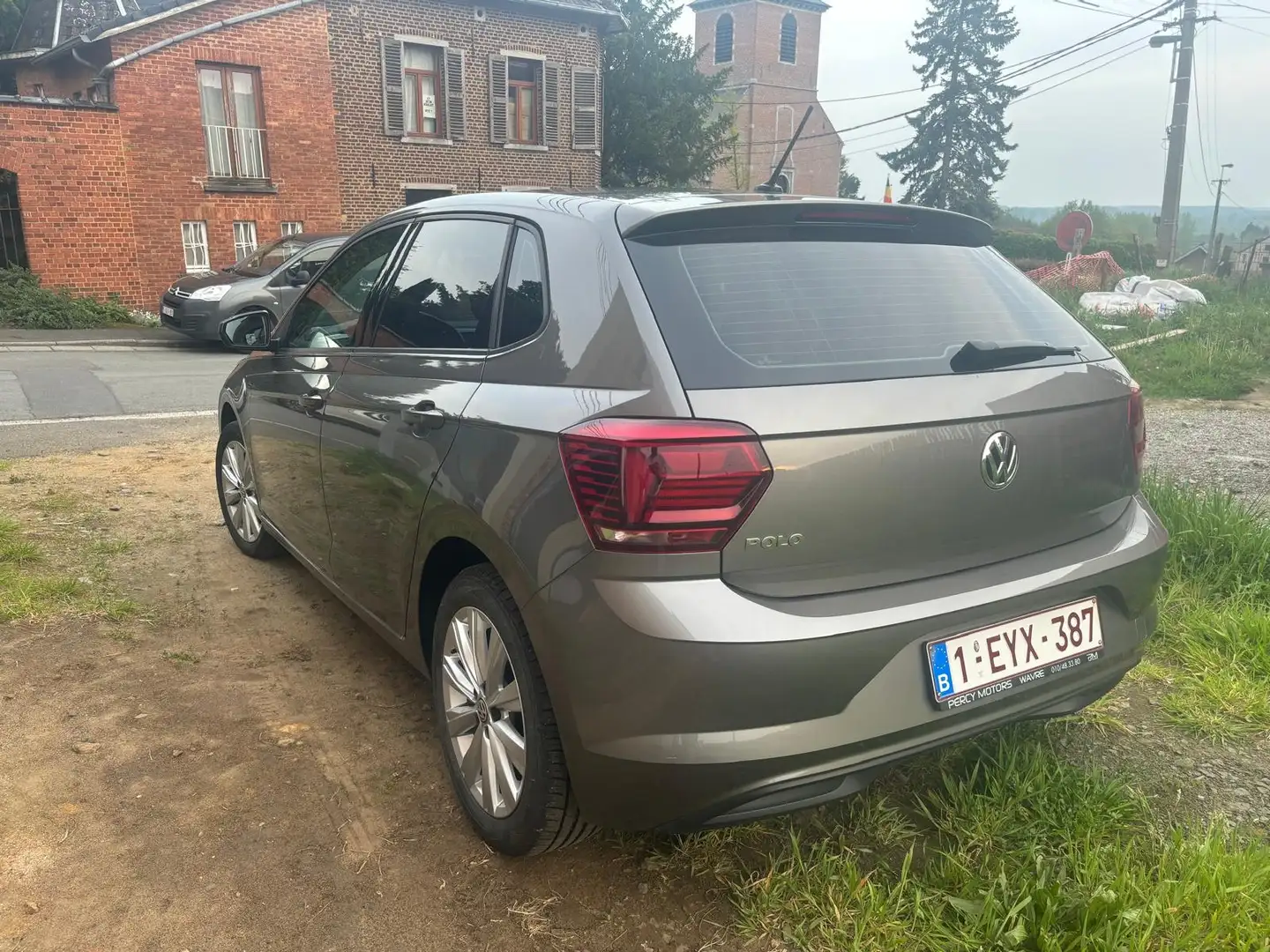 Volkswagen Polo 1.0 TSi Highline - 2