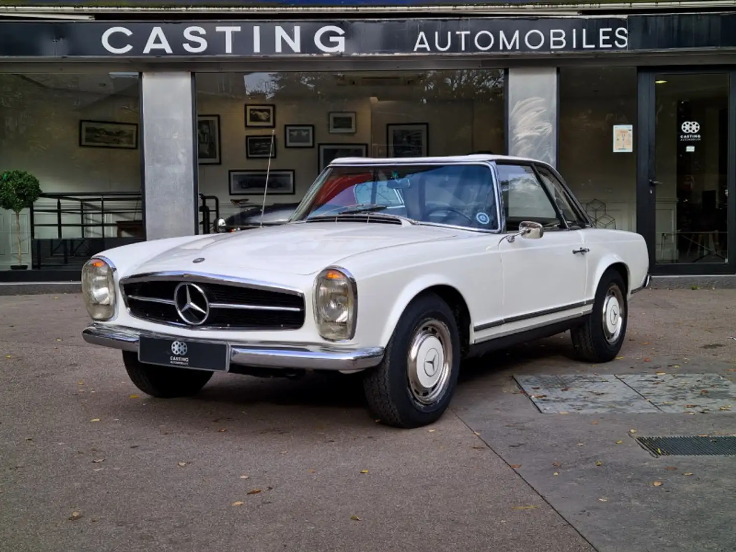 Mercedes-Benz 230 PAGODE // manual // 3rd seat - 1