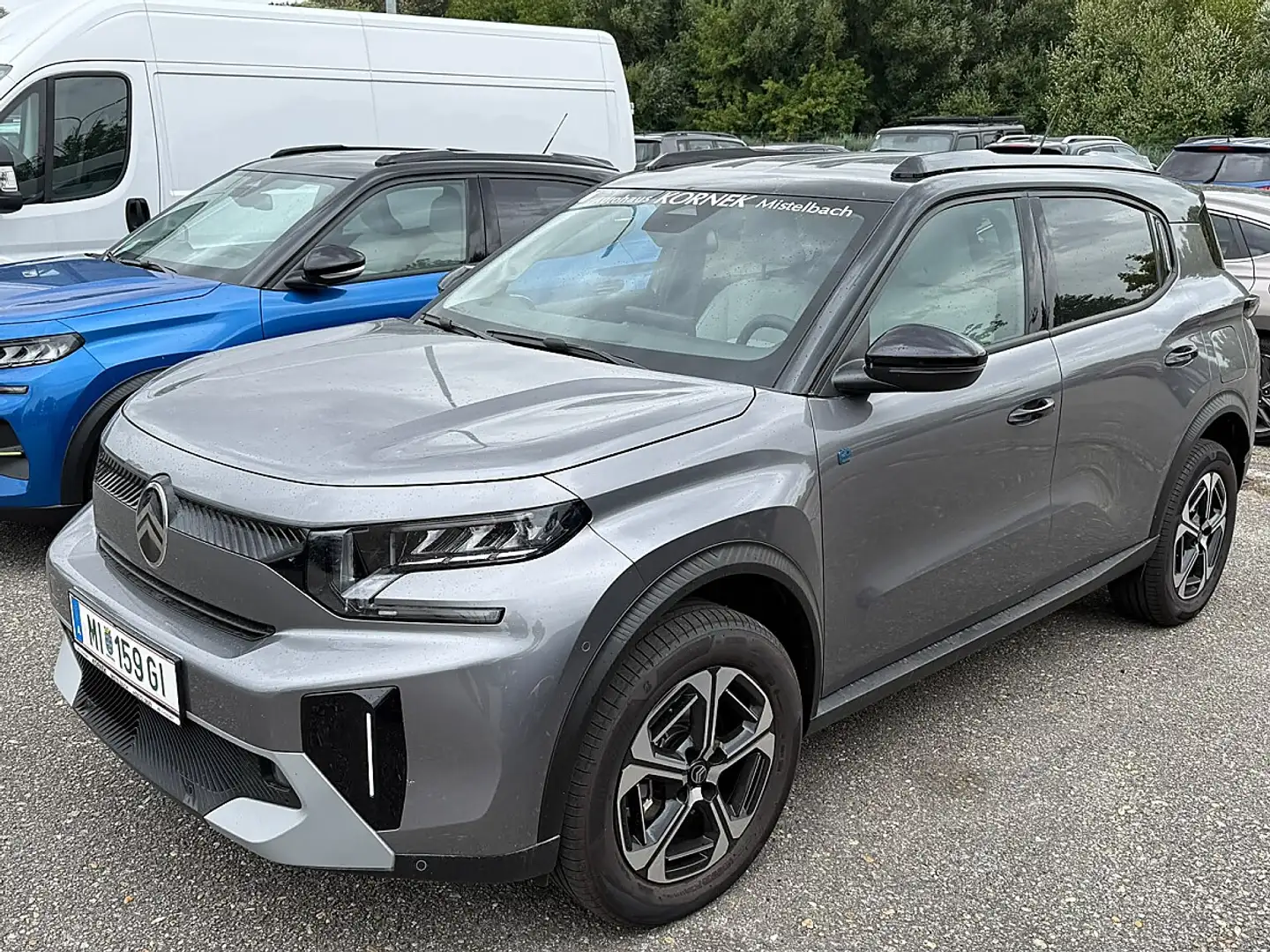 Citroen C3 Aircross e-C3 Aircross 113 Standard Range 44kWh Max Wint... Grau - 1