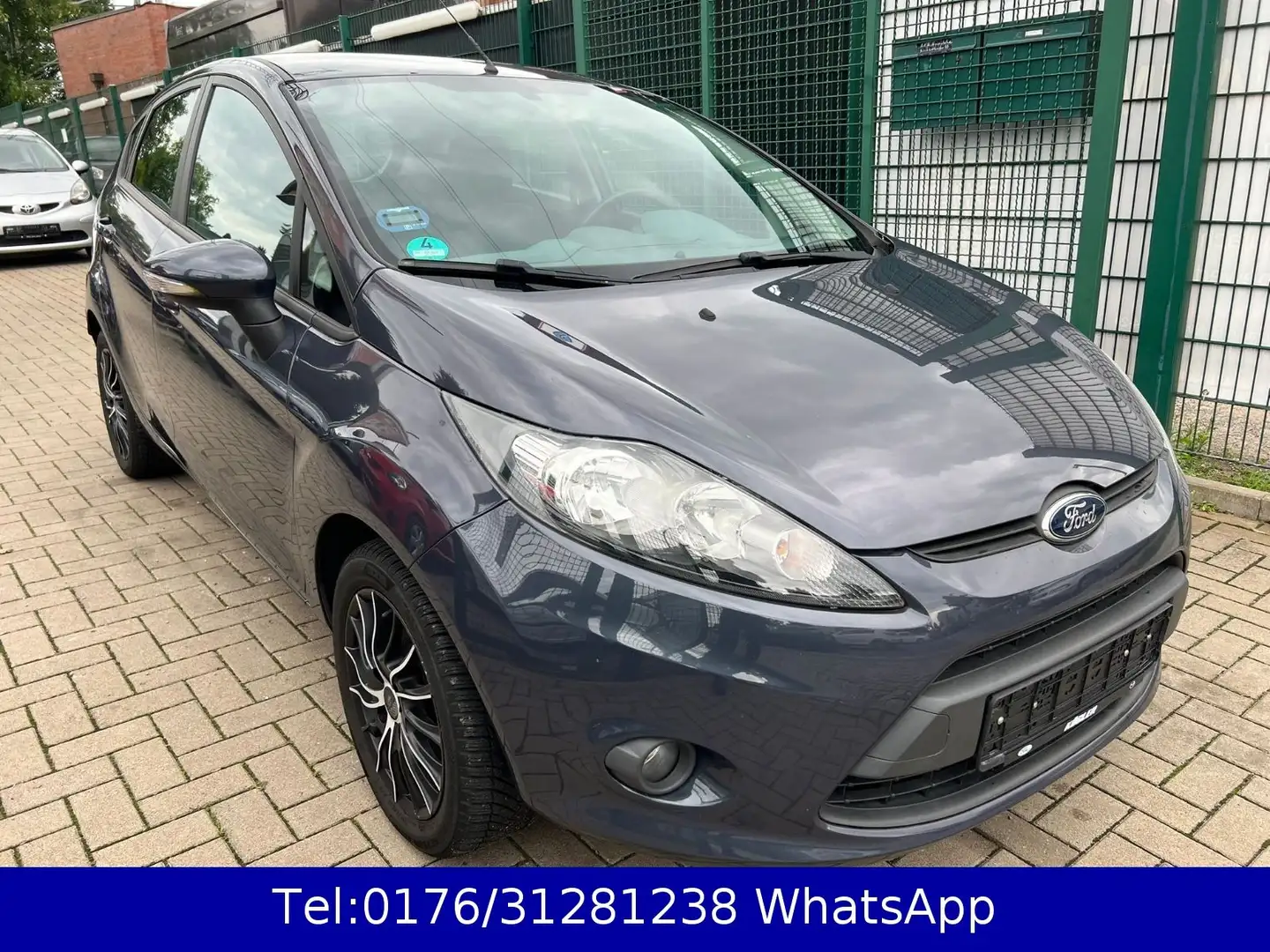 Ford Fiesta Trend 1.2 !! Tüv -Neu !! 4.Türer !! Gris - 2