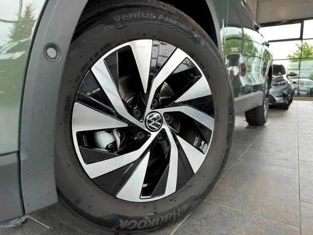 Volkswagen Tiguan view 7