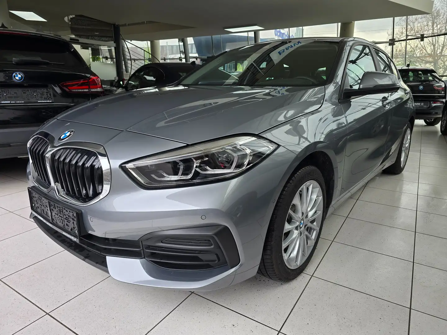 BMW 118 i A. Lenkradheizung/Adaptiver LED/Rückfahrkam. Gris - 1