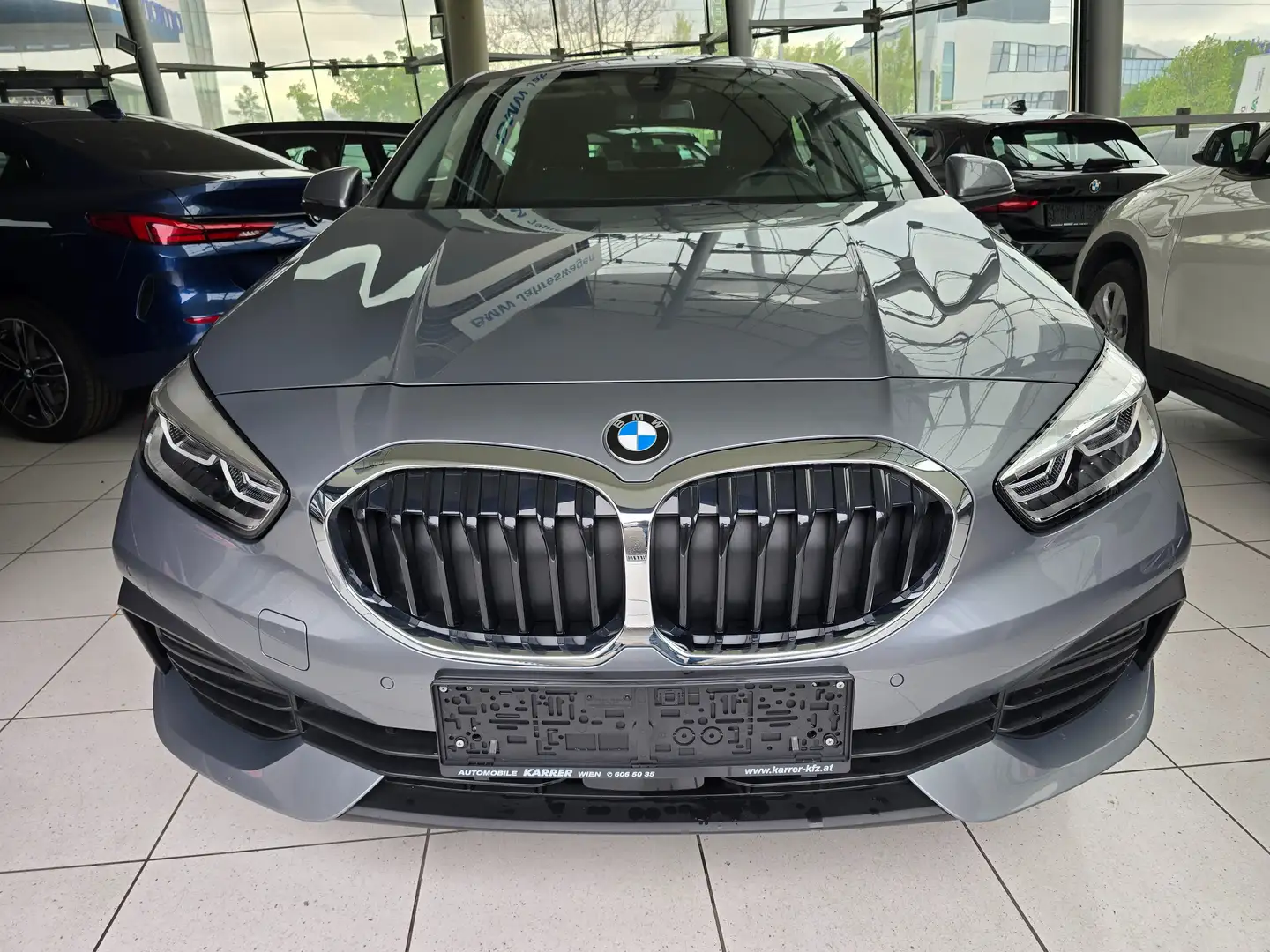 BMW 118 i A. Lenkradheizung/Adaptiver LED/Rückfahrkam. Gris - 2